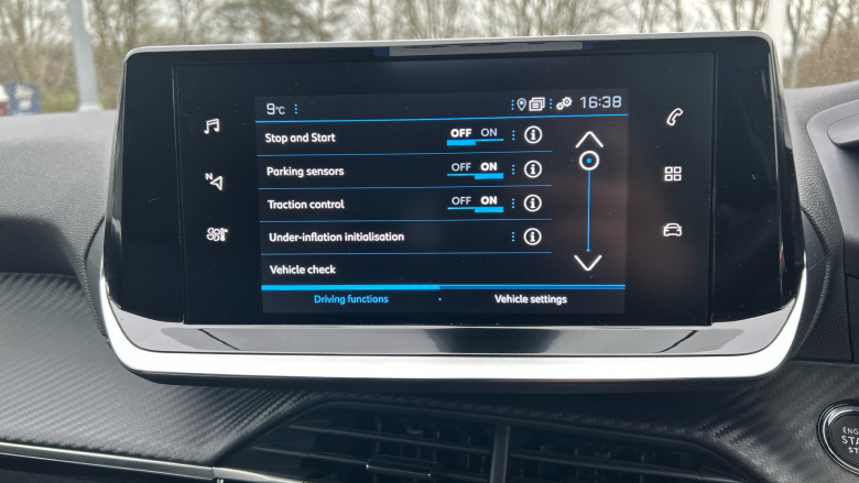 Peugeot 208 1.2 PureTech 100 Allure Premium + 5dr Petrol Hatchback